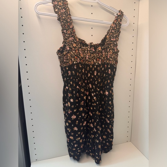 Black floral American eagle romper - Picture 2 of 5